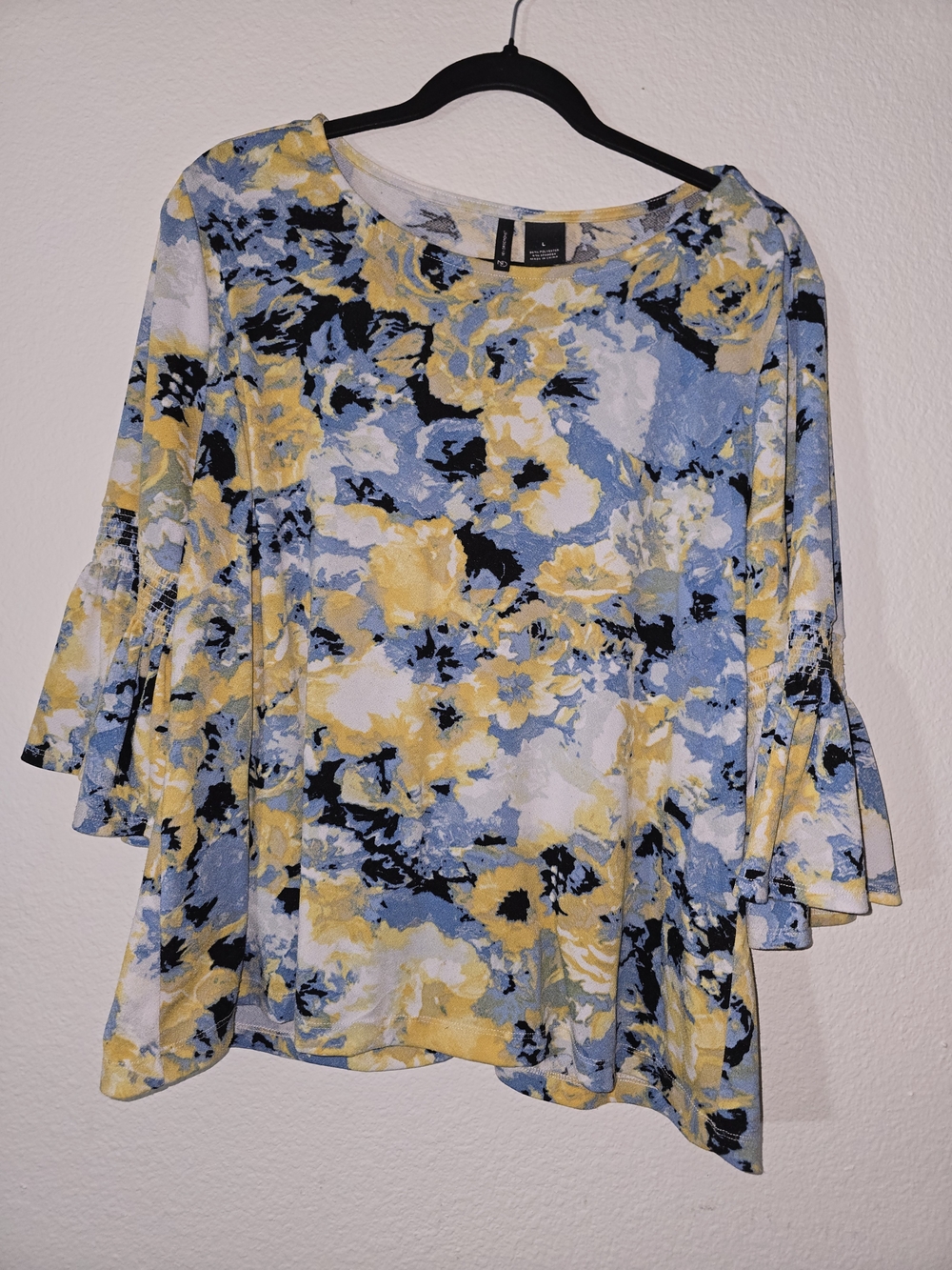 new directions Yellow & Blue Floral Ruffle Sleeve Blouse